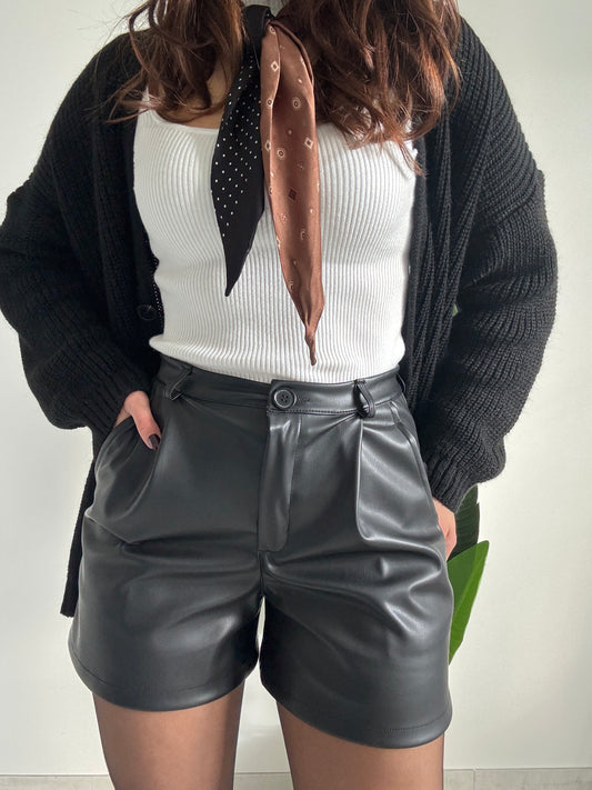 Shorts ecopelle nero